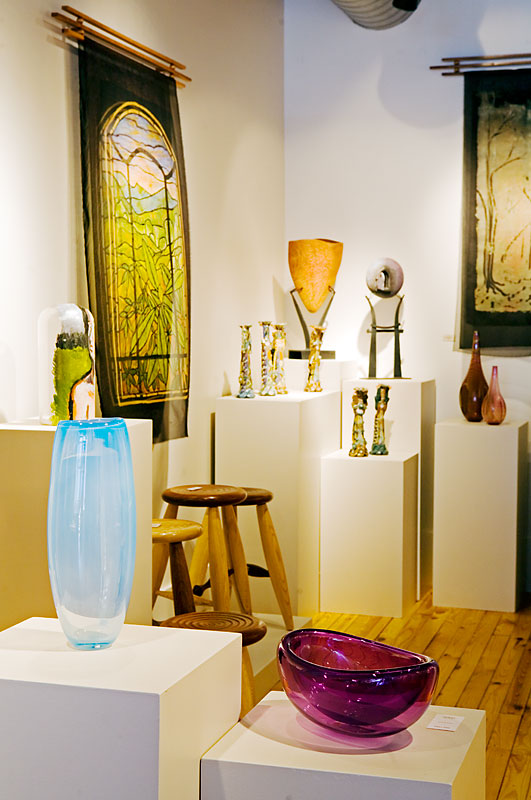Ariel-Gallery,-Asheville,-NC,-USA-